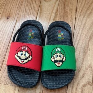 Super Mario-Themed Kids Red & Green Slide Sandals